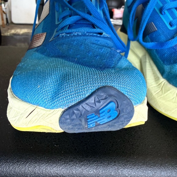 New Balance FuelCell Rebel V4 Women’s Size 8.5 - Picture 5 of 12